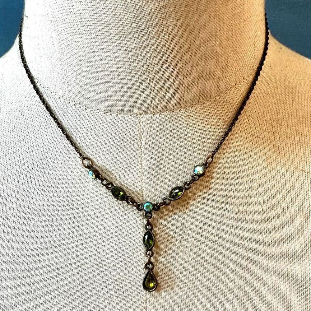 1928 green rhinestone beaded Y  necklace